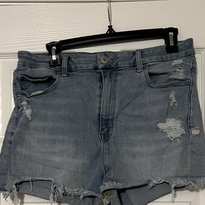 American Eagle Women’s Pride jean shorts